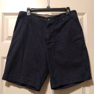 iZod Men’s Navy Blue casual dress short - size 33